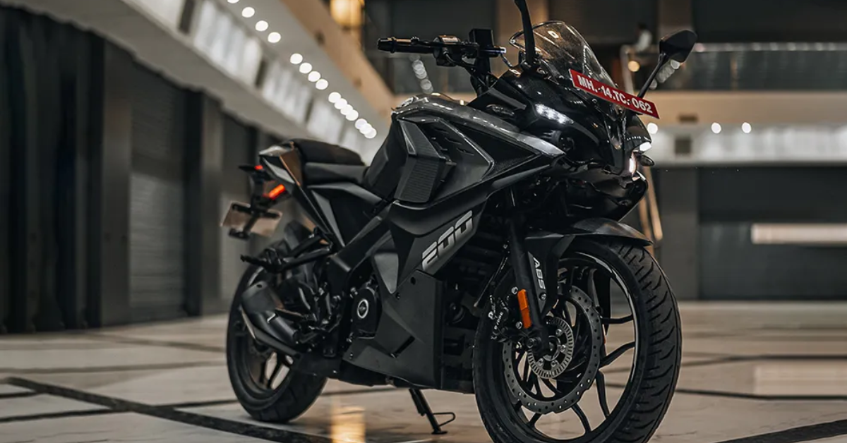 Bajaj Pulsar RS 200 2025