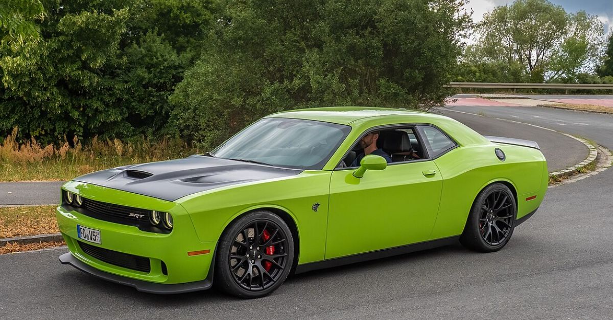Unleashing the Beast: The Dodge Challenger Hellcat in All Its Glory